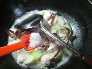 长瓜煮螃蟹的做法步骤：9