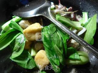 油豆腐青菜螃蟹汤的做法步骤：4