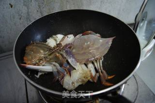 家常宴客菜--粉丝蟹煲的做法步骤：5