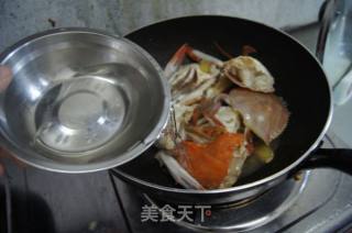 家常宴客菜--粉丝蟹煲的做法步骤：8