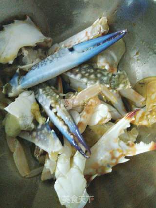 虾蟹粥的做法步骤：2