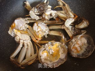 咖喱大闸蟹的做法步骤：5