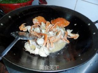 姜葱炒肉蟹的做法步骤：7