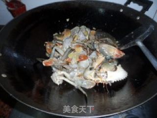 姜葱炒肉蟹的做法步骤：5