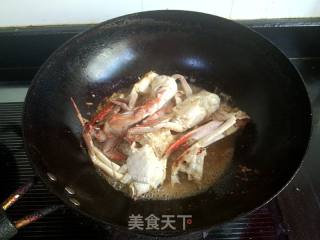 洋葱炒梭子蟹的做法步骤：9