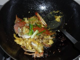 咖喱蛋炒蟹的做法步骤：9