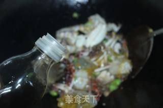 梭子蟹烧毛豆的做法步骤：4