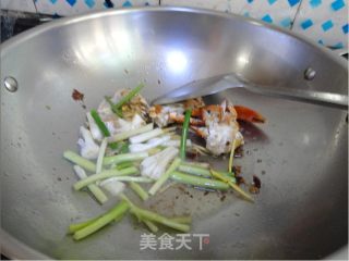 膏蟹炒韩国年糕的做法步骤：7