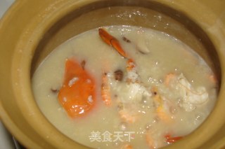 膏蟹鲜虾香菇粥的做法步骤：5