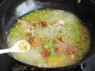 河蟹毛豆汤的做法步骤：8