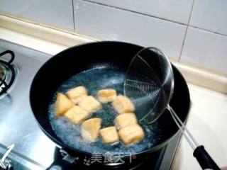 海鲜时蔬豆腐煲的做法步骤：1