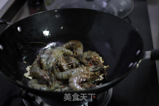 蚝油炒虾的做法步骤：5