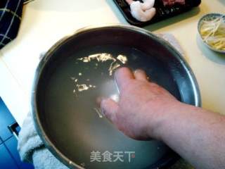 鲜虾、牛肉肠粉的做法步骤：4