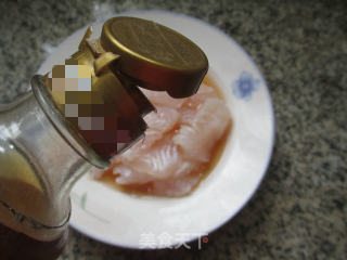 虾肉酸菜龙利鱼的做法步骤：3