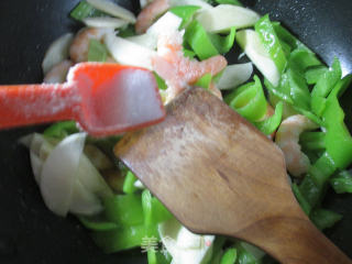 虾肉青椒炒茭白的做法步骤：9