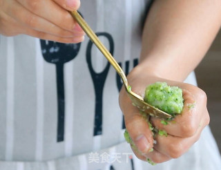 翡翠虾丸——宝宝辅食的做法步骤：3