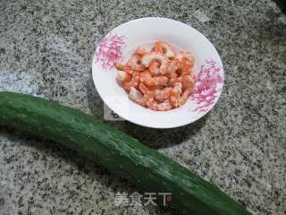 虾肉炒青瓜 的做法步骤：1