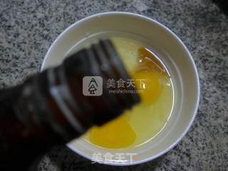 韭菜虾肉炒鸡蛋的做法步骤：2