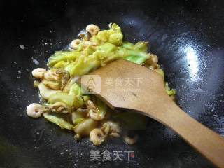 虾肉鲍鱼炒圆白菜的做法步骤：10