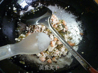 咸菜虾肉炒豆腐的做法步骤：7