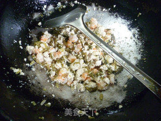 咸菜虾肉炒豆腐的做法步骤：9
