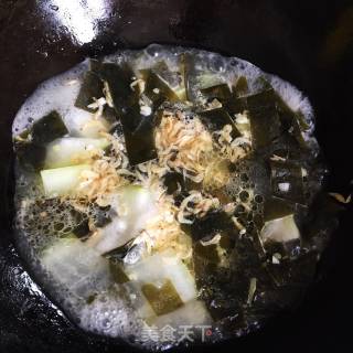 冬瓜虾皮海带汤的做法步骤：8
