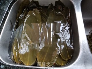 广式蛋黄香菇肉粽的做法步骤：5