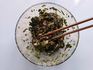 韭菜虾米鲜肉水饺的做法步骤：7