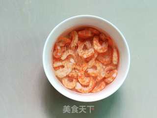 丝瓜香芋虾米粥的做法步骤：2