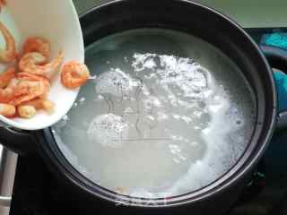 丝瓜香芋虾米粥的做法步骤：4