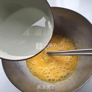 小虾米炒蛋的做法步骤：3
