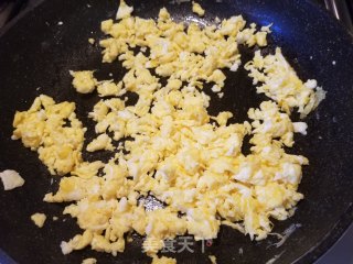 韭菜花粉丝鸡蛋包子的做法步骤：7