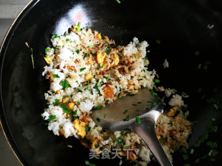韭菜蛋炒饭的做法步骤：6