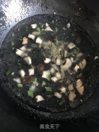 香菇虾米豆腐羹的做法步骤：3