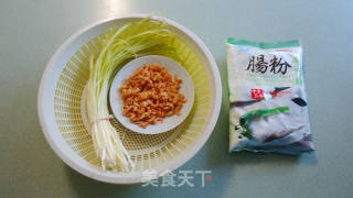 虾米韭黄蒸肠粉的做法步骤：1