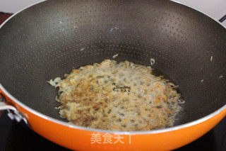 虾米蛋炒饭的做法步骤：2