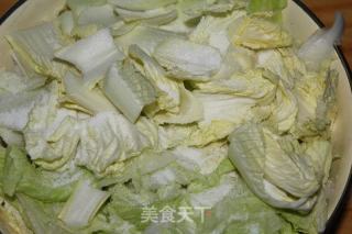 【辽宁】东北韩式辣白菜的做法步骤：2
