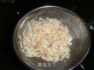 韭菜鸡蛋虾米蒸包的做法步骤：2