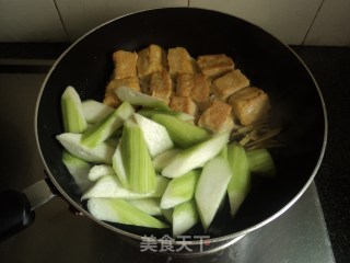 【丝瓜豆腐灌蛋】的做法步骤：9