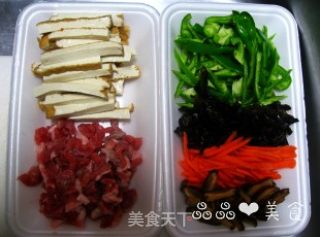 【粤菜】东江客家小炒的做法步骤：1