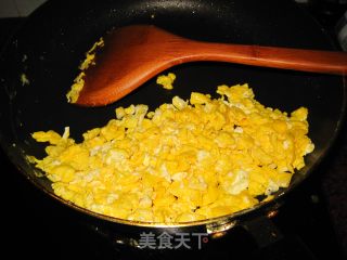 苋菜鸡蛋馅素煎饺的做法步骤：2