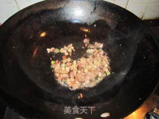 腊肉胡萝卜菠菜炒饭的做法步骤：4