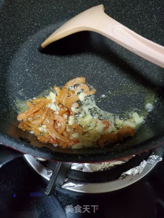 虾米扒生菜的做法步骤：5