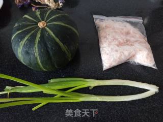 南瓜炒虾米的做法步骤：1