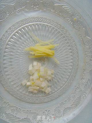 腐竹海米烧芥蓝的做法步骤：4
