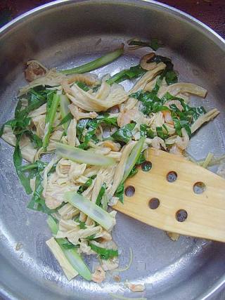 腐竹海米烧芥蓝的做法步骤：9