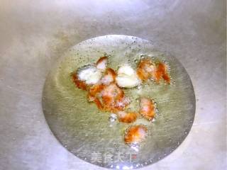虾米炒红薯叶的做法步骤：2