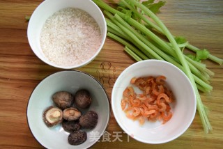 芹菜香菇虾米粥的做法步骤：1