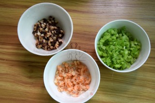 芹菜香菇虾米粥的做法步骤：4