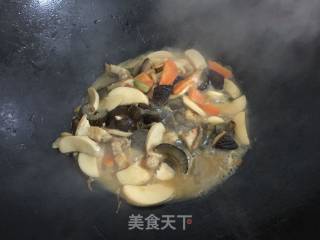 杏鲍菇焖海参的做法步骤：10
